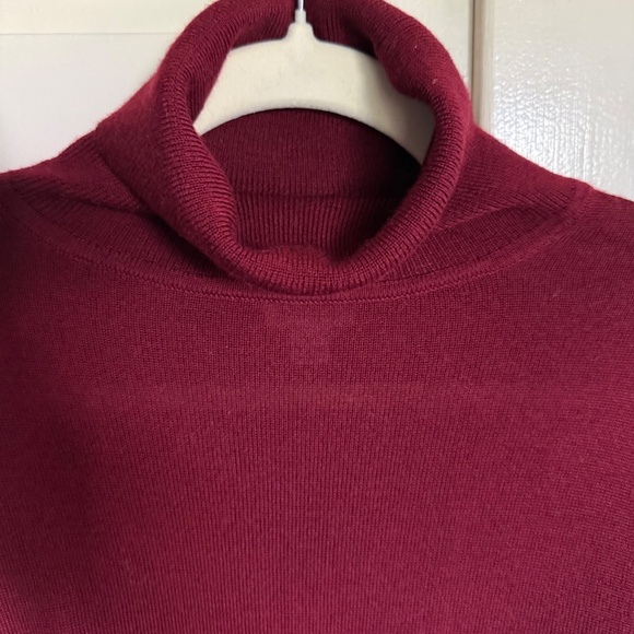 J. Crew Dark Red Merino Wool Blend Turtleneck Sweater Size Large - Picture 3 of 12
